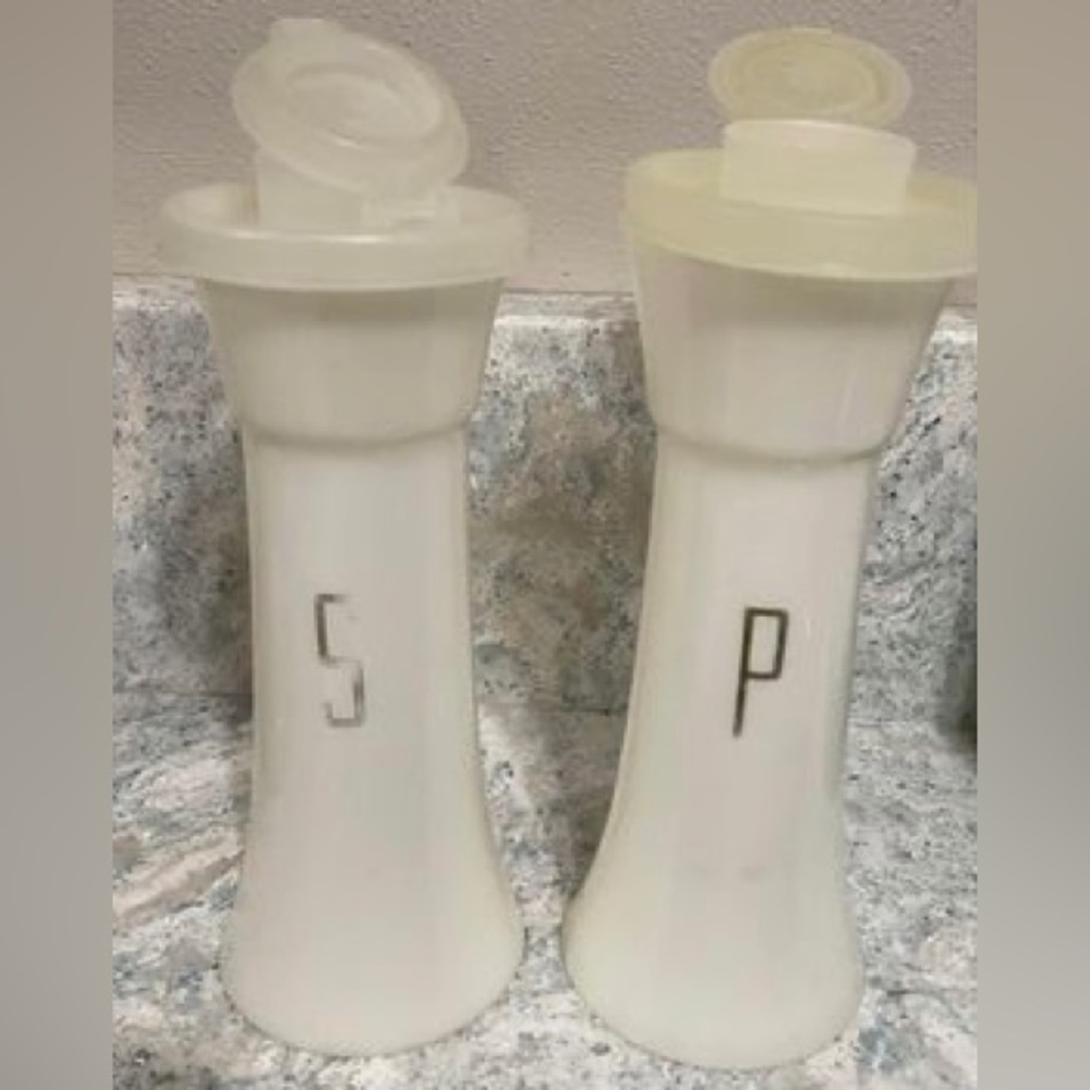 Vintage Tupperware Hourglass 6” Salt & Pepper Shakers Opaque White 1960’s